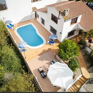 casa-benamahoma.es-andalucia.com/